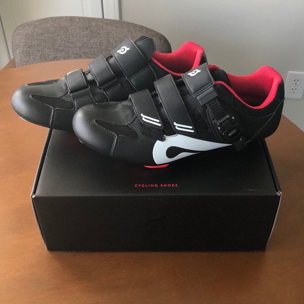 Like New Peloton Cycling Shoes